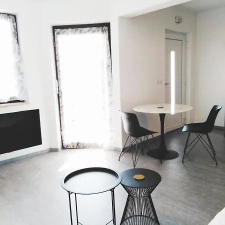Sea View K2 Apartman *